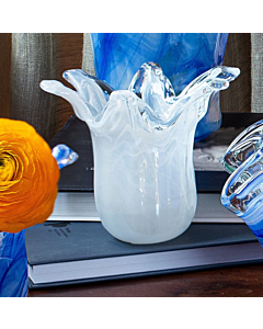 PETITE WHITE ONDA VASE VIETRI